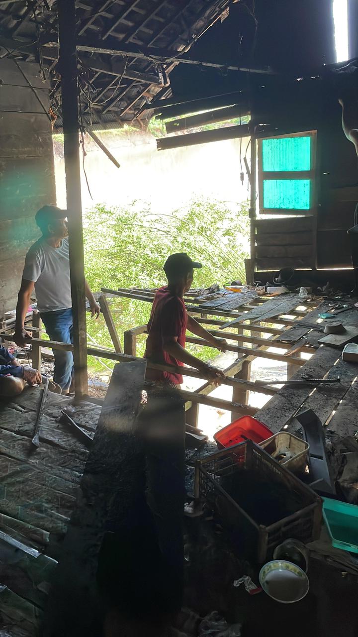 Bencana Longsor di Desa Tanah Abang Ancam Permukiman Warga,Pemerintah Desa Tanah Abang Tinjau Lokasi